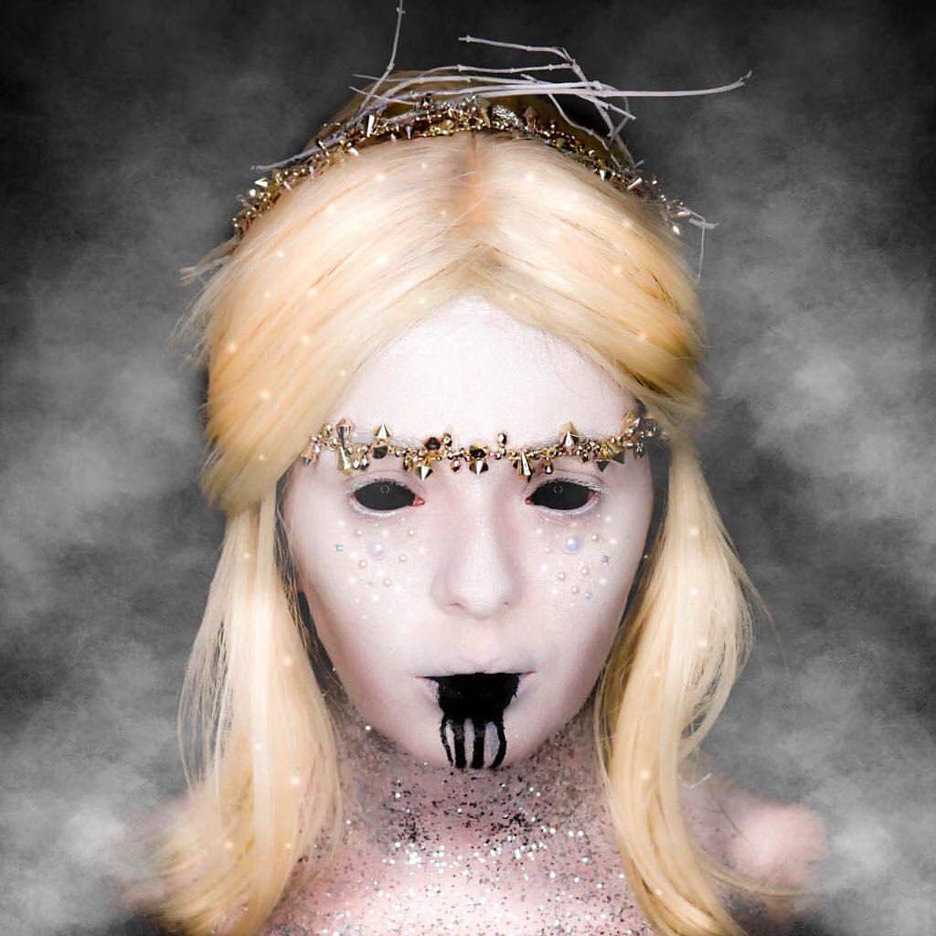 Black Sclera (22mm Full Eye Covered) Halloween Contact Lenses - Image 11