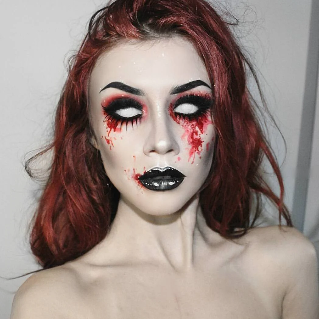 Blind White Halloween Contact Lenses - Image 13