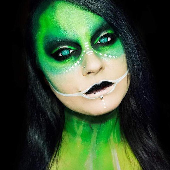 Blind Alien Halloween Contact Lenses - Image 2