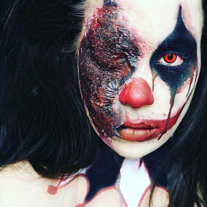 Dead Red Halloween Contact Lenses - Image 3