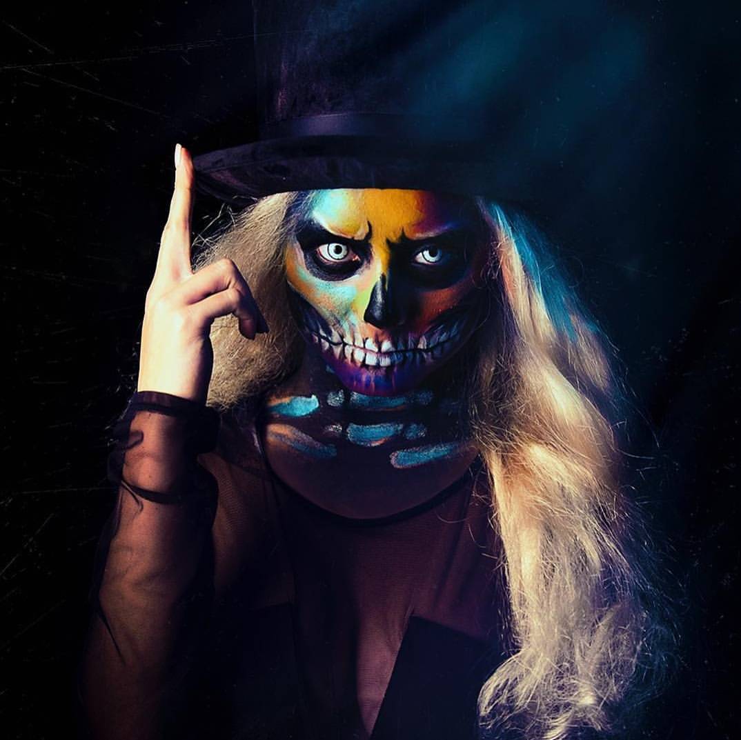 Dead White Halloween Contact Lenses - Image 2