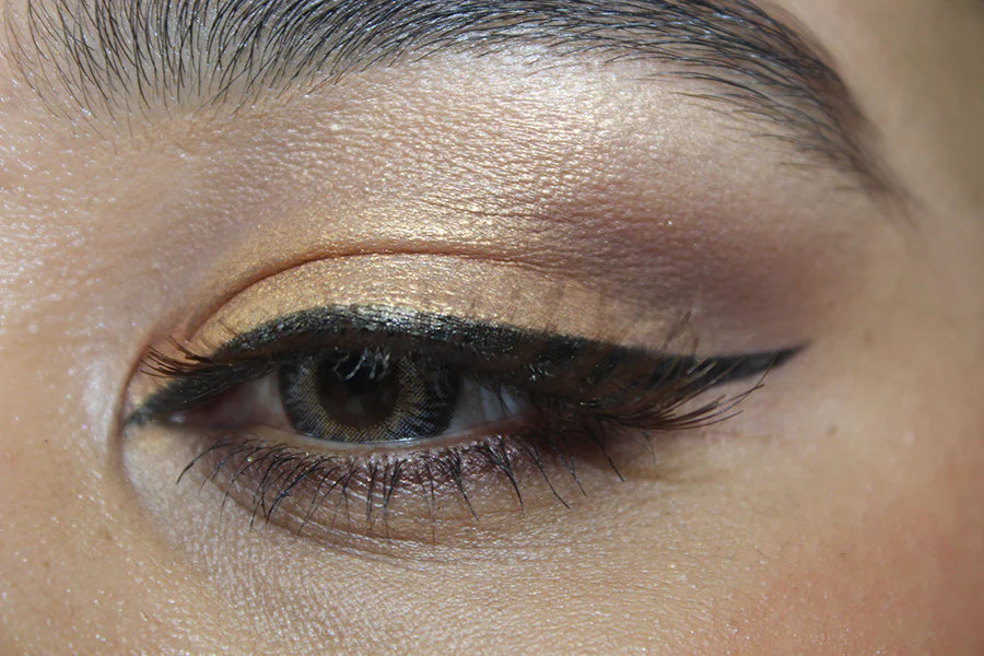 Silky Grey Natural Coloured Contact Lenses - Image 7