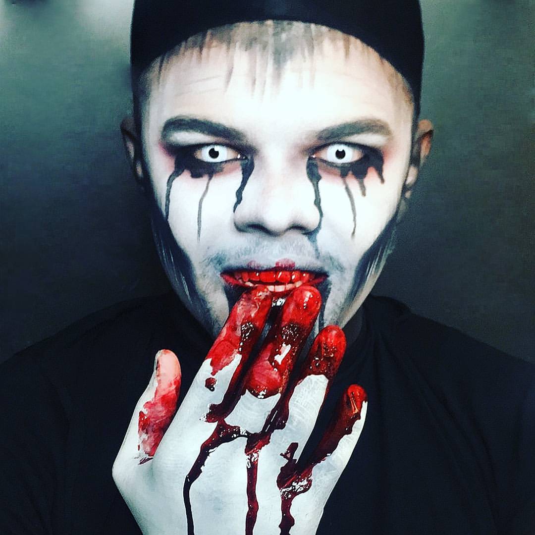 White Out Halloween Contact Lenses - Image 11